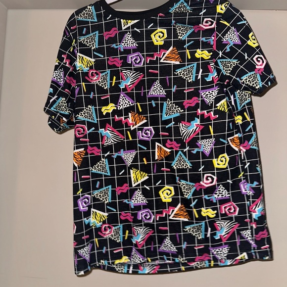 Colorful Geometric Pattern T-Shirt - Picture 1 of 5